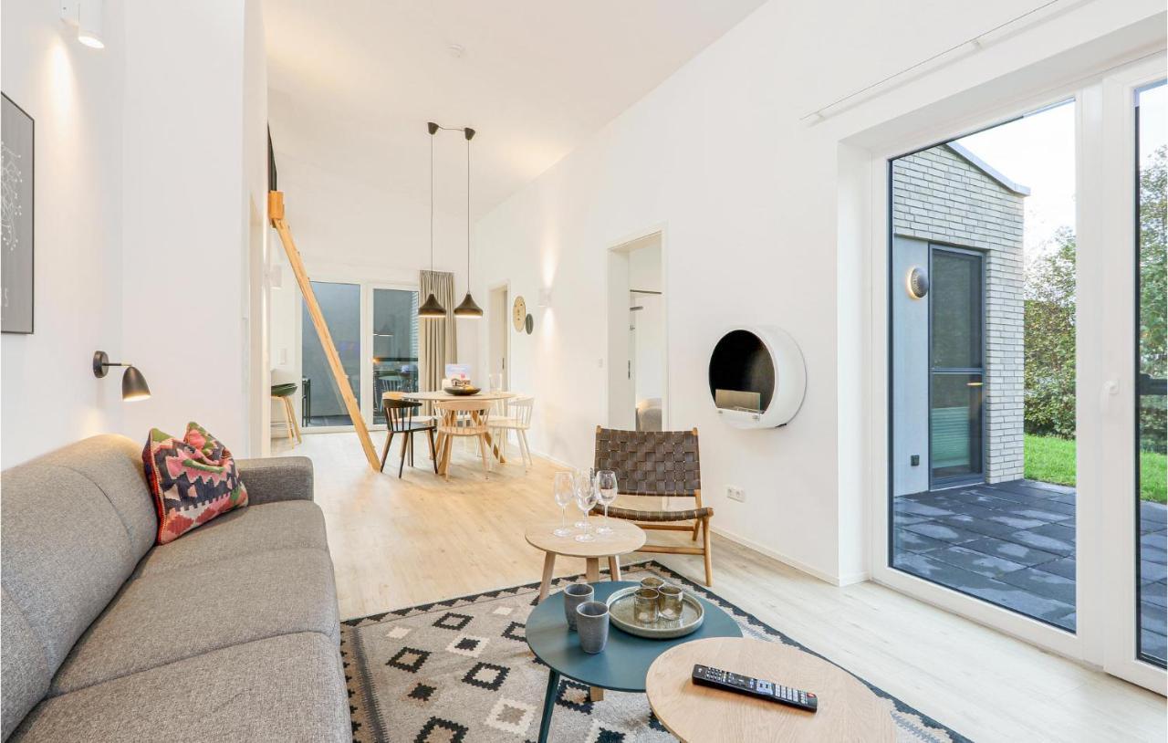 Gorgeous Home In Lembruch-Duemmer See With Kitchen Eksteriør billede