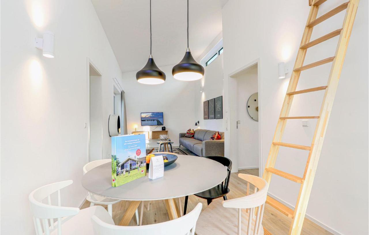 Gorgeous Home In Lembruch-Duemmer See With Kitchen Eksteriør billede