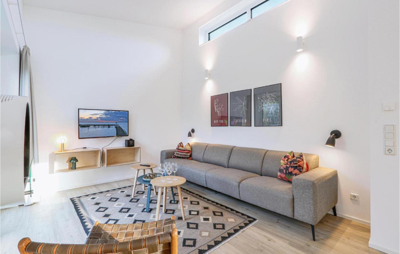 Gorgeous Home In Lembruch-Duemmer See With Kitchen Eksteriør billede