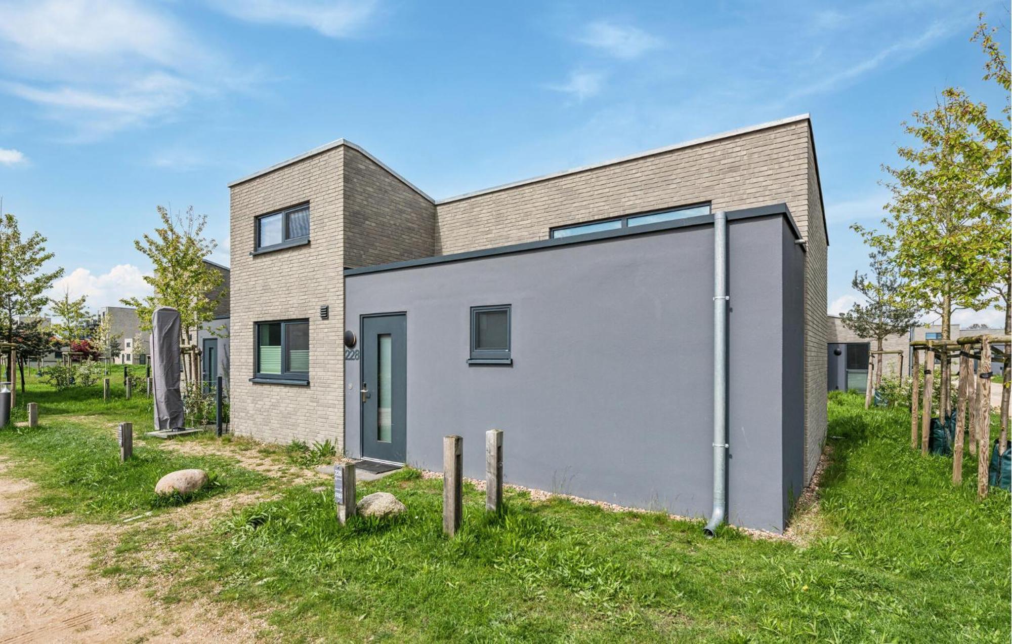 Gorgeous Home In Lembruch-Duemmer See With Kitchen Eksteriør billede